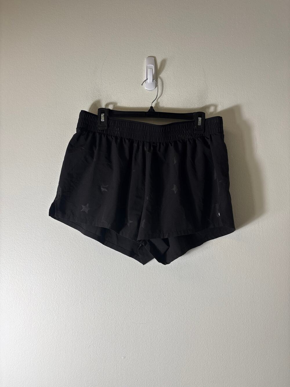 Gap Fit Black Star Athletic Shorts Sz L